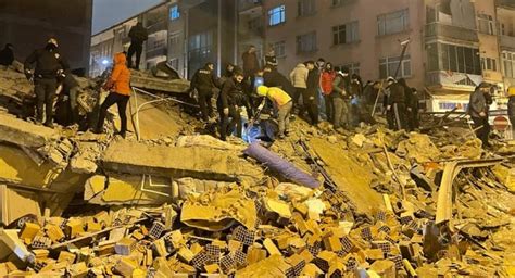 İstanbul'da Şiddetli Deprem: Can Kaybı ve Hasar Bilgileri